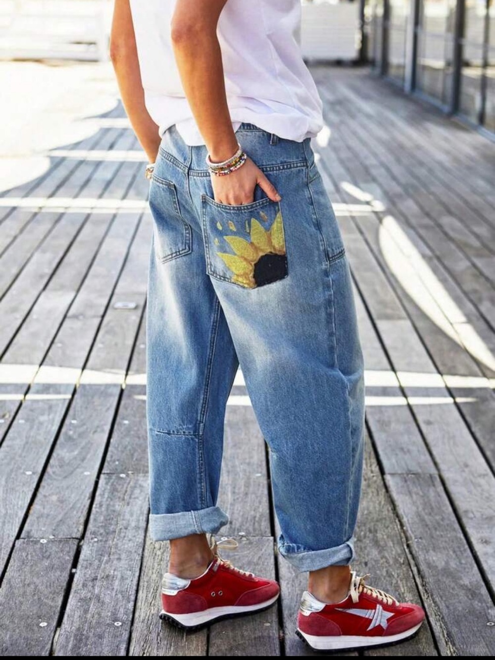 NEW ARRIVAL Women's Light Blue Denim Sunflower Pocket Jeans - Casual Relaxed Fit